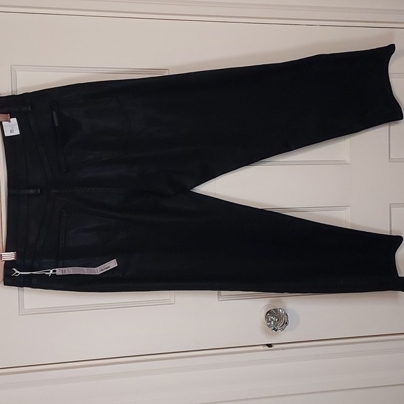 Hudson Jeans Noa High-Rise Straight Crop Jeans in Stellar - Picture 11 of 12